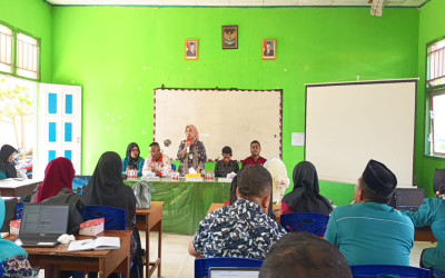 Guru MTsN 4 Bolsel Dapat Pendampingan Pengembangan Teknologi Pembelajaran